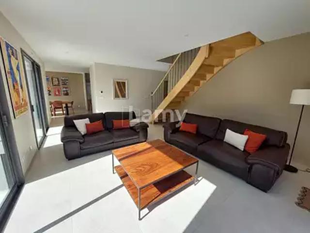 location maison, 124.48 m²