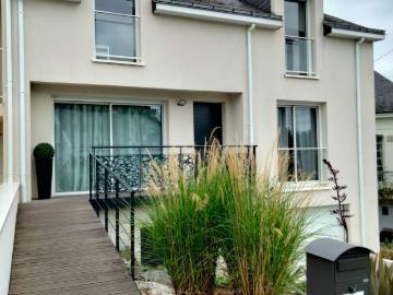 Maison à louer à Rue de la Madone Nantes - Jardin