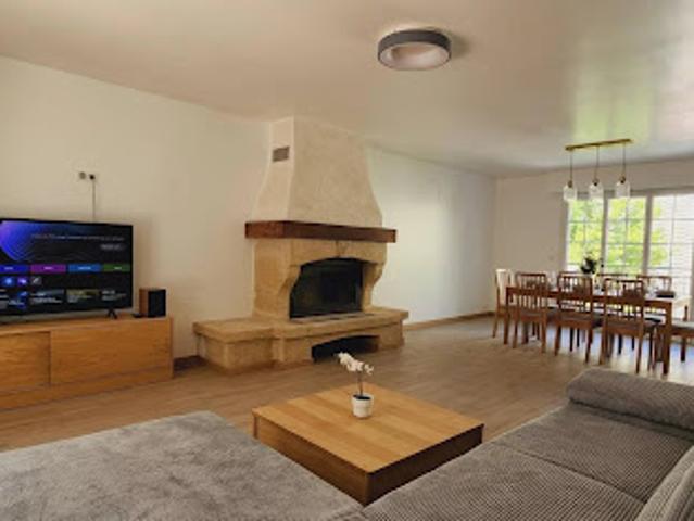 Location Maison 12 pièces 240 m2 Cachan