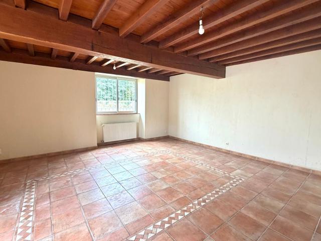 Location maison, 134 m² T 4 à Coarraze, 800 €