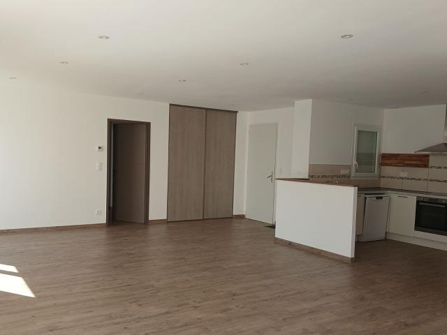 Location maison, 134.81 m² T 5 à L'Houmeau, 1 825 €