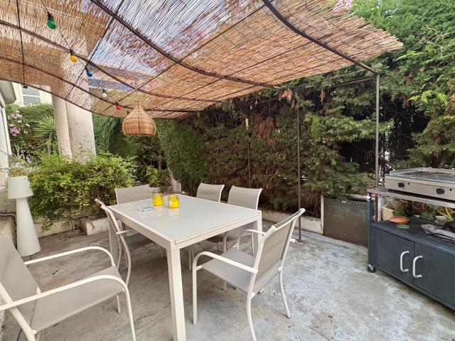 Location maison, 135.14 m² T 4 à Nice, 2 600 €