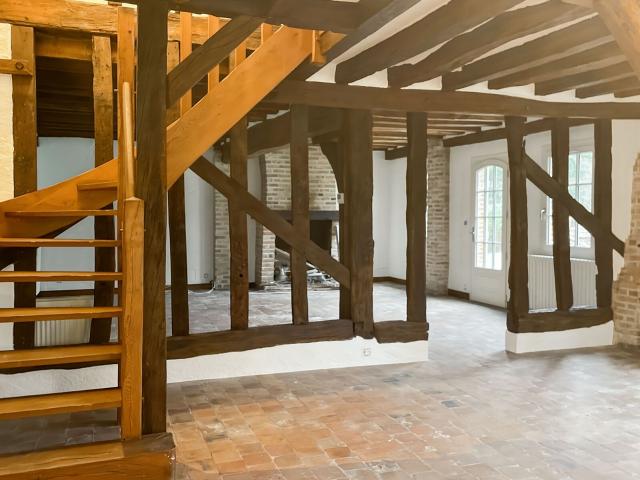 Location maison, 138 m² T 4 à La Ferté Saint Aubin, 1 200 €