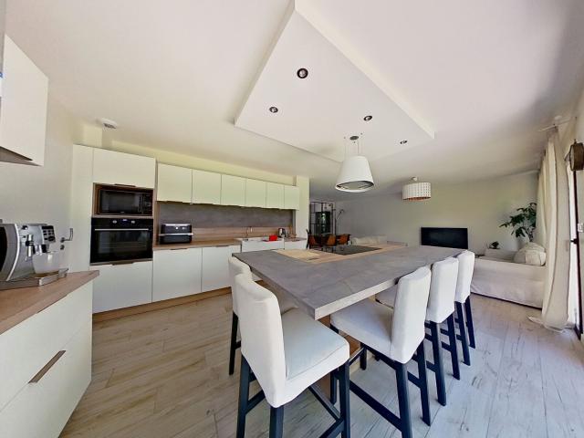 Location maison, 140 m² T 5 à Lyon 9, 2 200 €