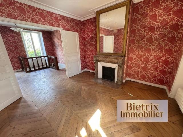 Location maison 14 pièces 235 m² à L'Isle Adam 95290