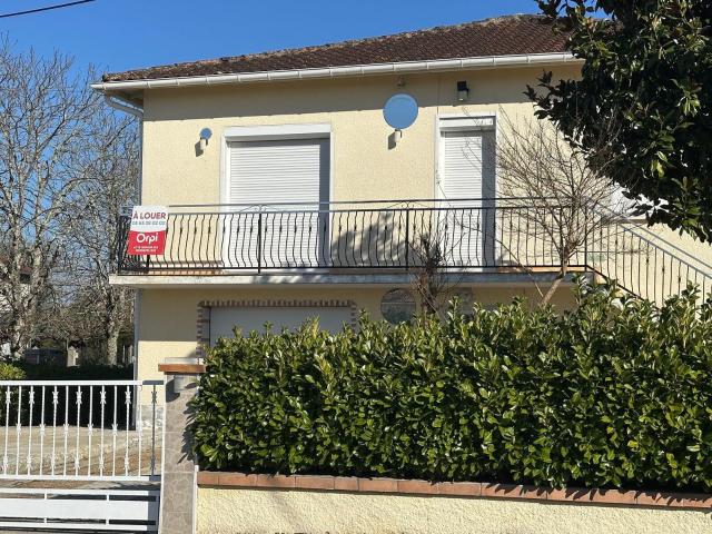 Location maison, 157 m² T 6 à Caussade, 1 100 €