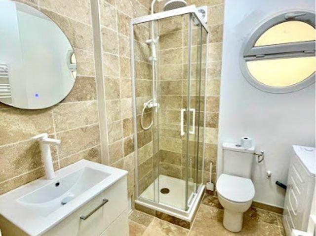 Location Maison 1 pièce 17 m2 Courbevoie