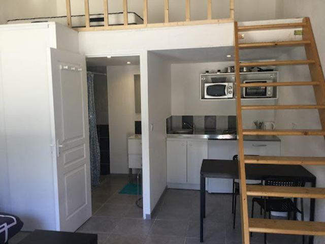Location Maison 1 pièce 28 m2 Aix en Provence