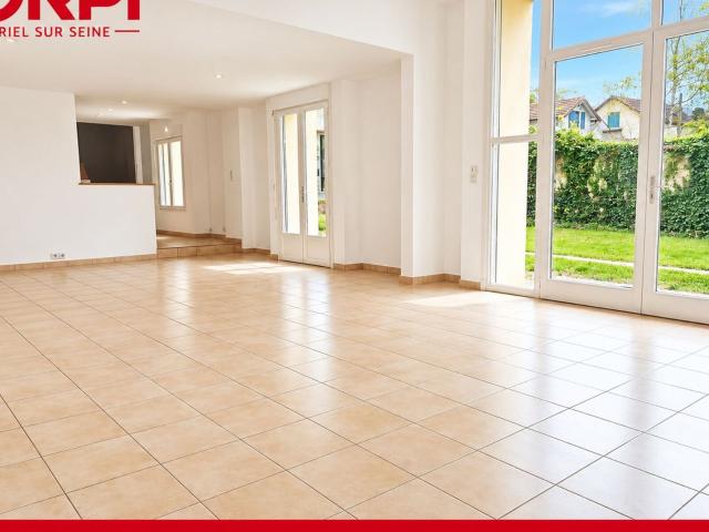 Location maison, 248 m² T 7 à Triel sur Seine, 1 970 €