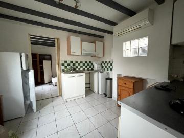 Maison à louer à Alpes - Terrasse