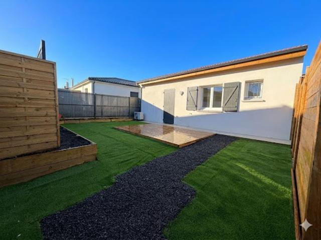 Location Maison 2 pièces 31 m2 Saint Médard en Jalles