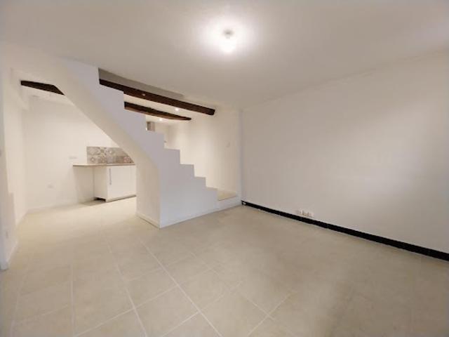Location Maison 2 pièces 39.88 m2 Saint Thibéry