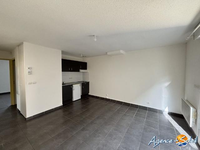 Location Maison 2 pièces 39m² FLEURY 11560