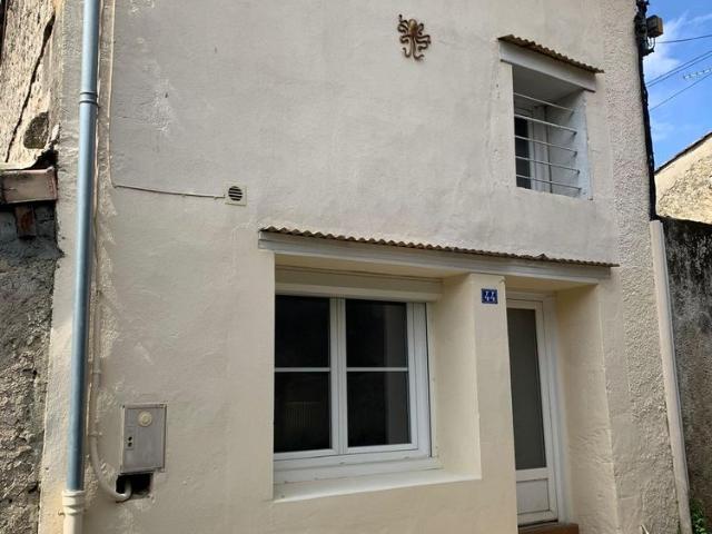 Location Maison 2 pièces 39m² SAUVETERRE DE GUYENNE 33540