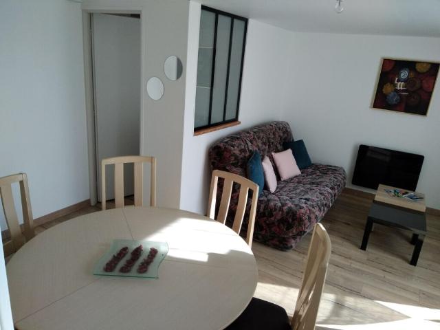 Maison 2 pièces Les Moutiers en Retz 40.00m² 690€ à louer