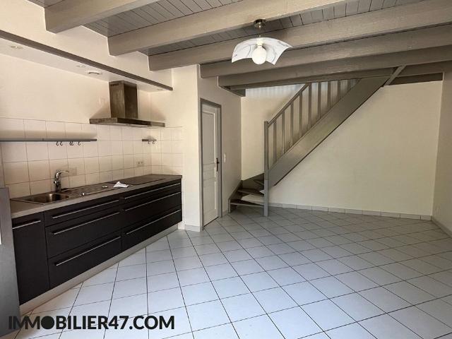 Location Maison 2 pièces 42m² VILLENEUVE SUR LOT 47300