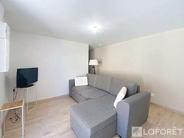 Location Maison 2 pièces 44 m2 Rouffignac Saint Cernin de Reilhac