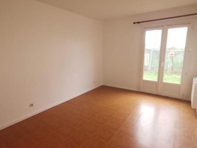 Location Maison 2 pièces 45 m2 Pécy