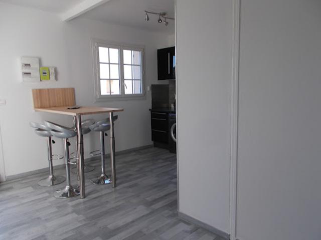 Location Appartement 2 pièces 48 m2 La Bastidonne