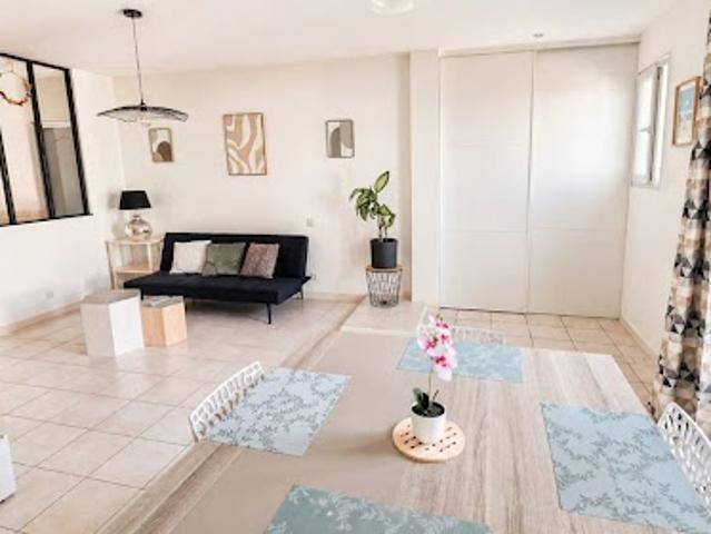 Location Maison 2 pièces 75 m2 Corme Ecluse