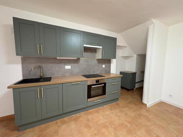 Location Maison 5 pièces 77 m2 Coaraze