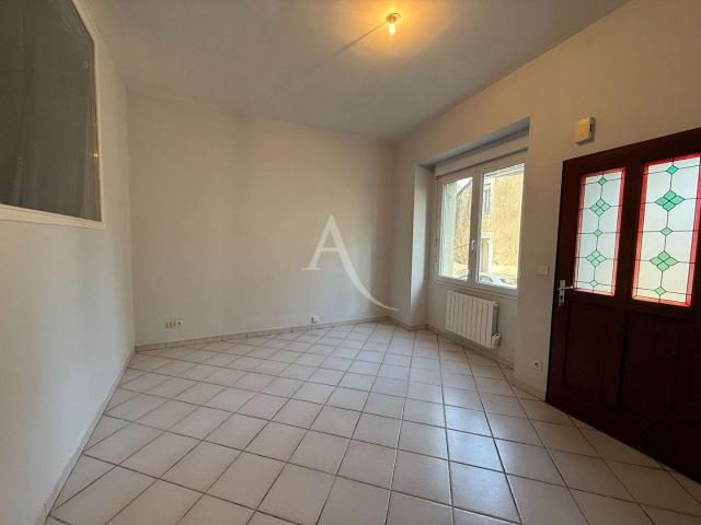 Location maison 2 pièces Le Louroux Beconnais 49