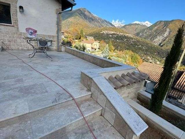 Location maison 2 pièces Roquebillière 06