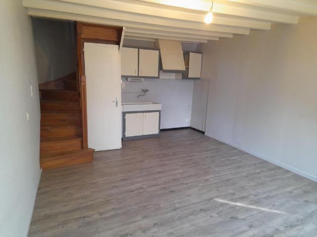 Location Maison 38m² COULON 79510