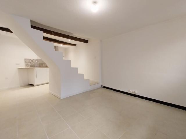 Location maison, 39.88 m² T 2 à Saint Thibéry, 550 €