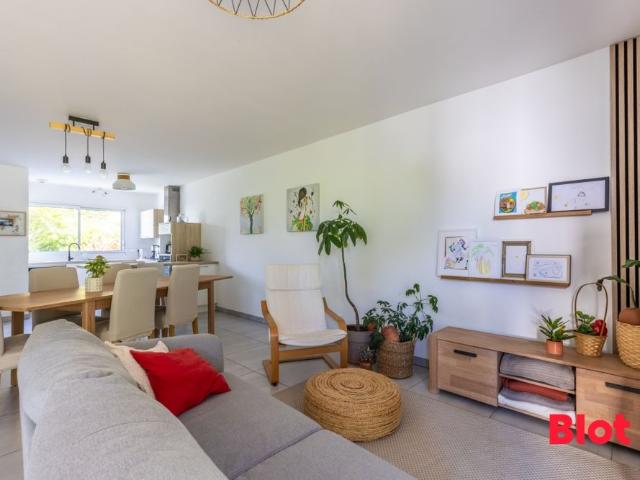 Location Maison 7 pièces 128m² CORPS NUDS 35150