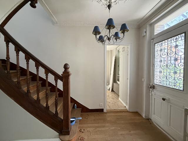 Location Maison 7 pièces 121.35 m2 Vanves