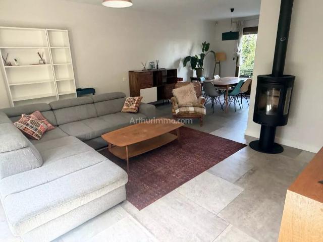 Location Maison 7 pièces 135 m2 à La Chapelle des Fougeretz