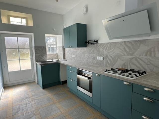 Location Maison 7 pièces 135 m2 Le Tourne