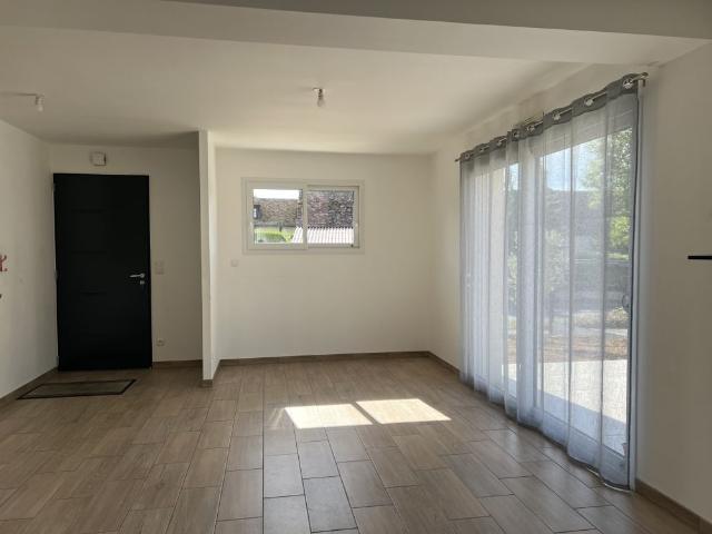 Location Maison 7 pièces 135m² SARGE LES LE MANS 72190