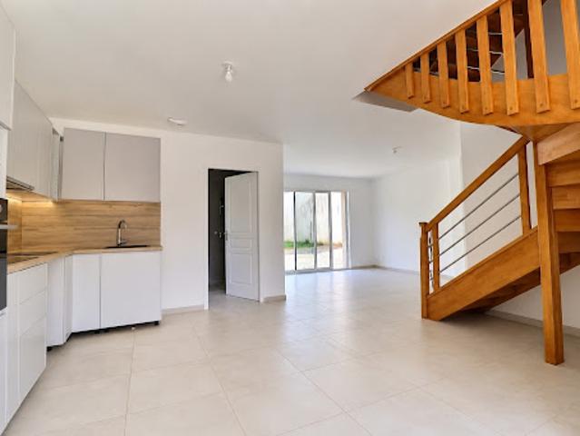 Location Maison 7 pièces 137.58 m2 Saint Germain en Laye