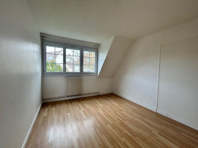 Location Maison 7 pièces 138m² BREUILLET 91650