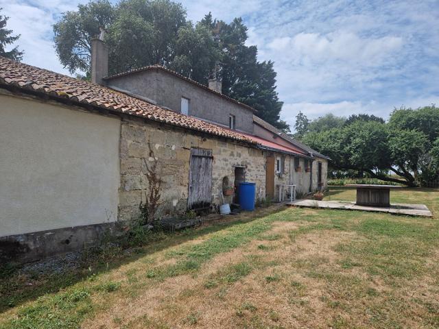Location maison 7 pièces, 145.92m², Dénezé sous Doué