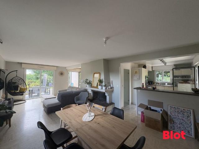 Location Maison 7 pièces 143m² CHARTRES DE BRETAGNE 35131