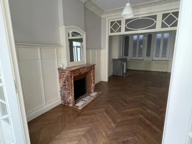Location Maison 7 pièces 155 m2 à Saint Quentin