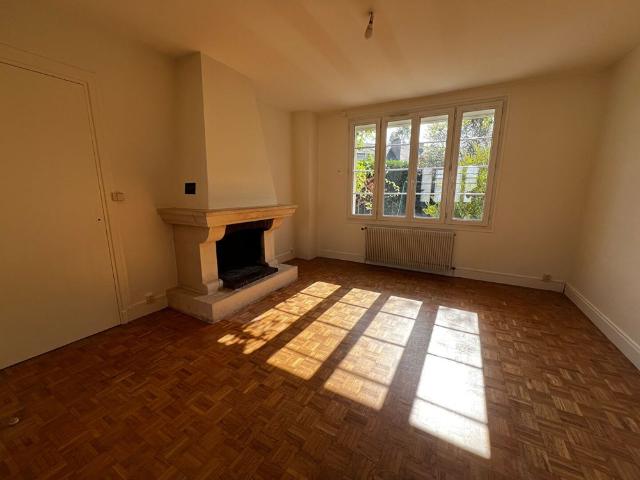 Location Maison 7 pièces 158m²