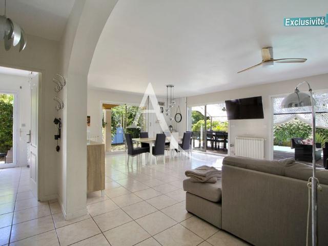 Location maison 7 pièces, 150.00m², Lattes