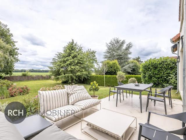 Location Maison 7 pièces 151.86 m2 Montfort l'Amaury