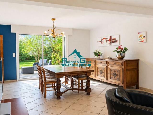 Location Maison 7 pièces 151m²