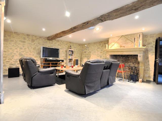Location Maison 7 pièces 267 m2 Illats