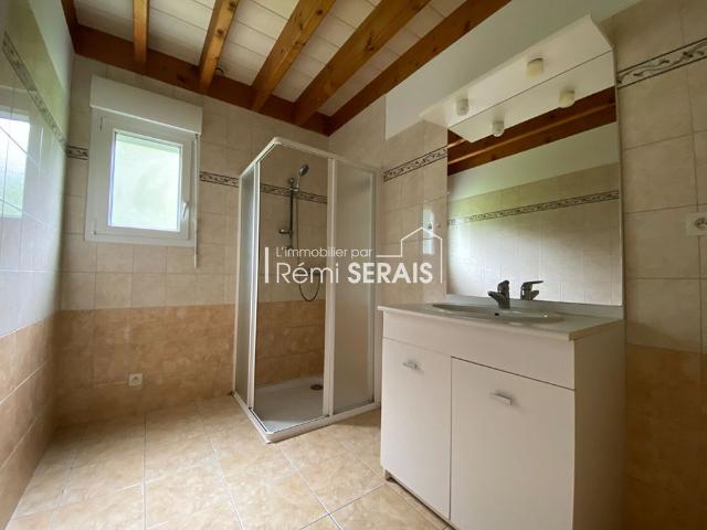 Location Maison 7 pièces 169m²