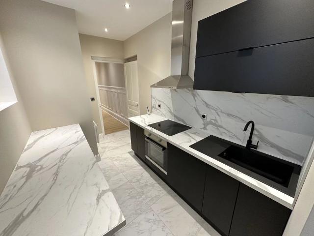 Location Maison 7 pièces 160 m2 à Saint Quentin