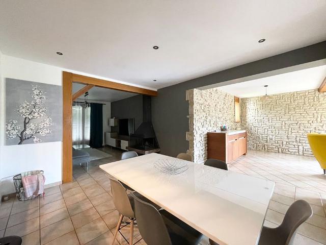 Location Maison 7 pièces 162m²