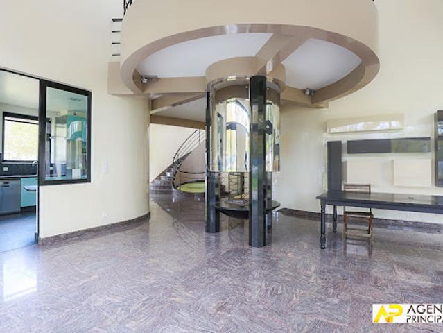 Location Maison 7 pièces 175.49 m2 Maisons Laffitte