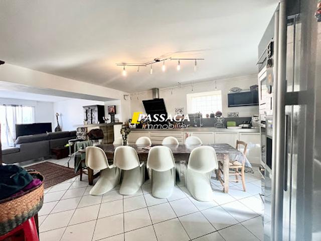 Location Maison 7 pièces 177.04 m2 Calmont