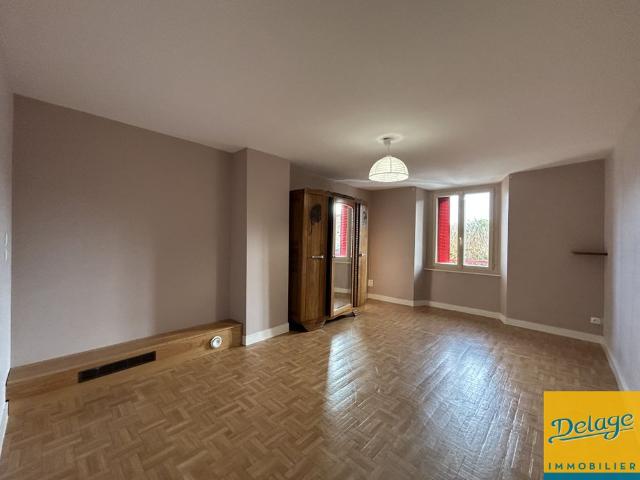 Location Maison 7 pièces 188m² AMBAZAC 87240